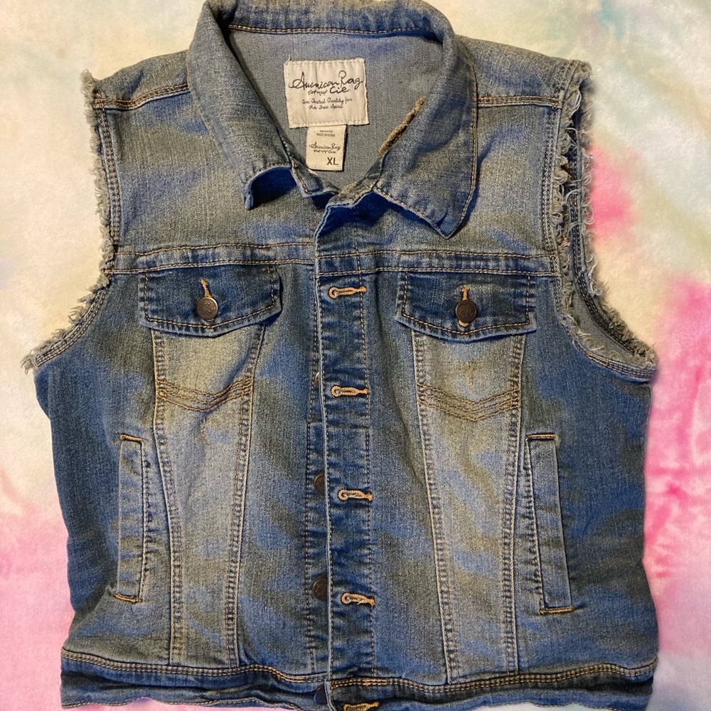 🍂🍂 American Rag, Blue Jean, button up, X-Large Vest🍂🍂
